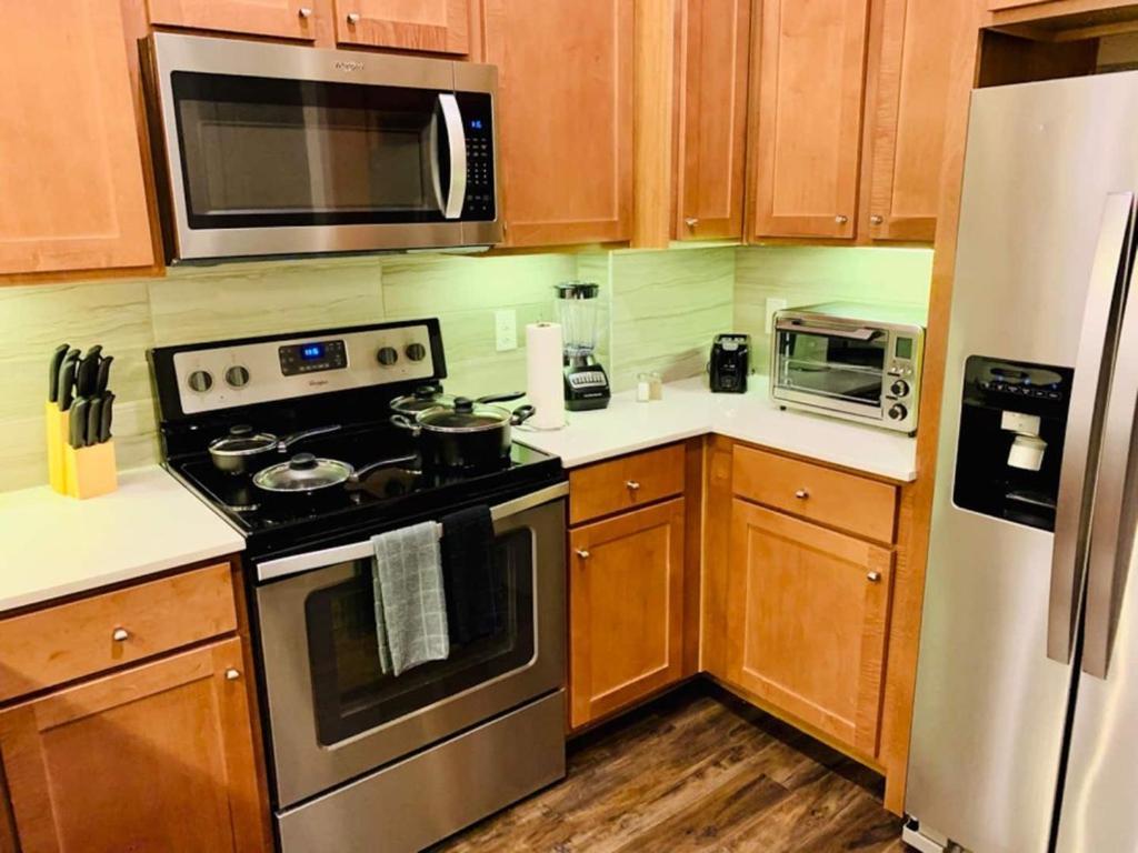 Downtown Apt Free Parking - Pool - Gym - Fully Kitchen Houston Exterior foto