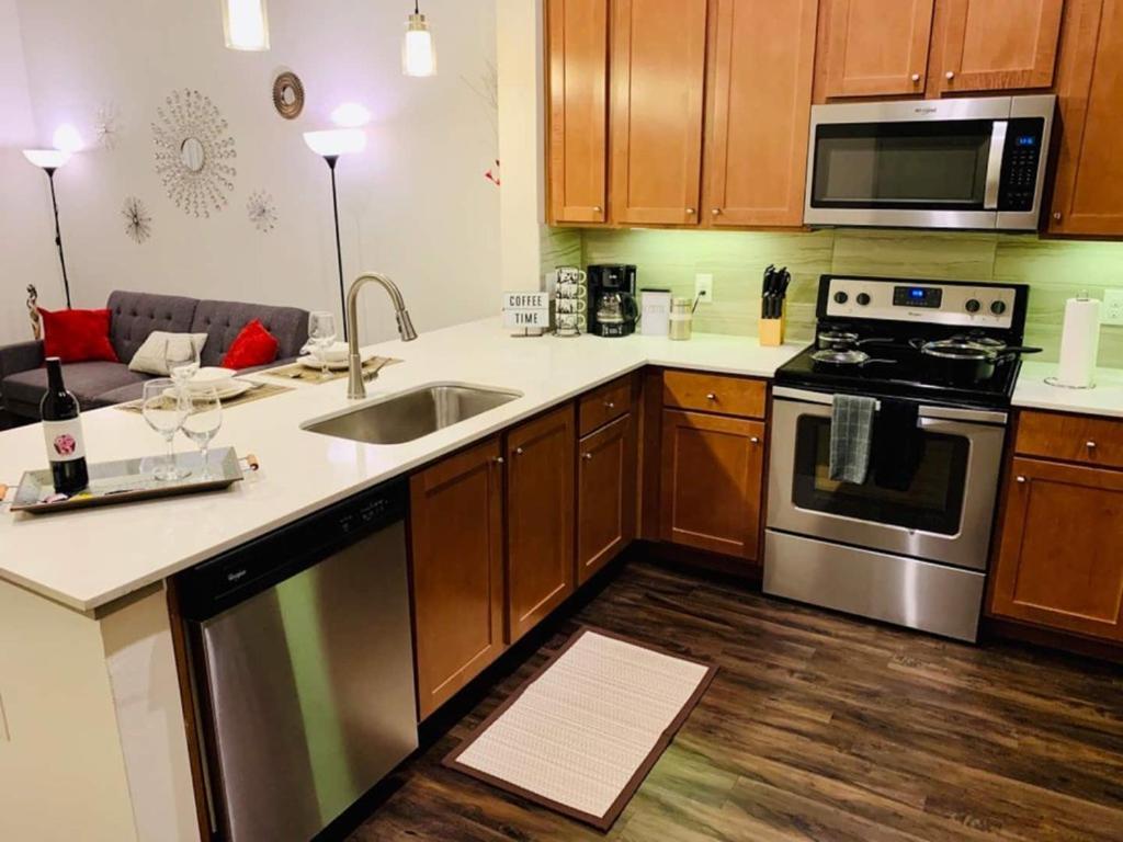 Downtown Apt Free Parking - Pool - Gym - Fully Kitchen Houston Exterior foto