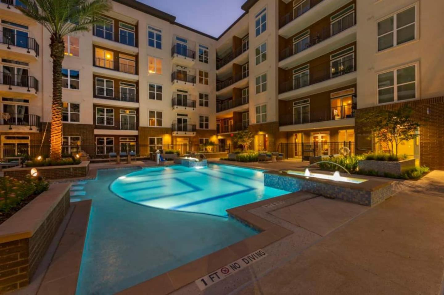 Downtown Apt Free Parking - Pool - Gym - Fully Kitchen Houston Exterior foto
